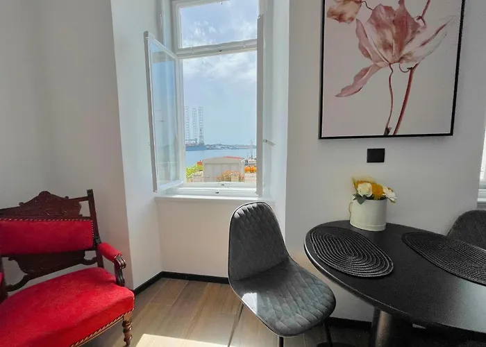 Navis City Apartments